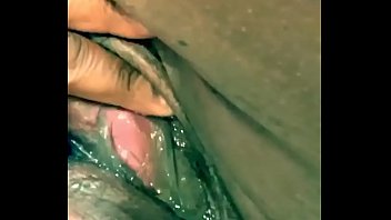 Creamy pussy black milf squirts for the cam