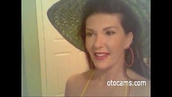 Thirsty mature masturbate on webcam - otocams.com