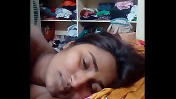 swathi naidu show her assets in cam