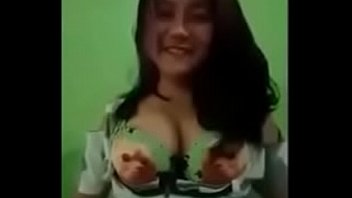 Virall!!! Gadis Cantik Lagi SanGe Remas" Payudara full >> 