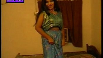 Boobs show nude mujra